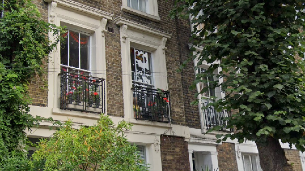 Planning approved to replace windows