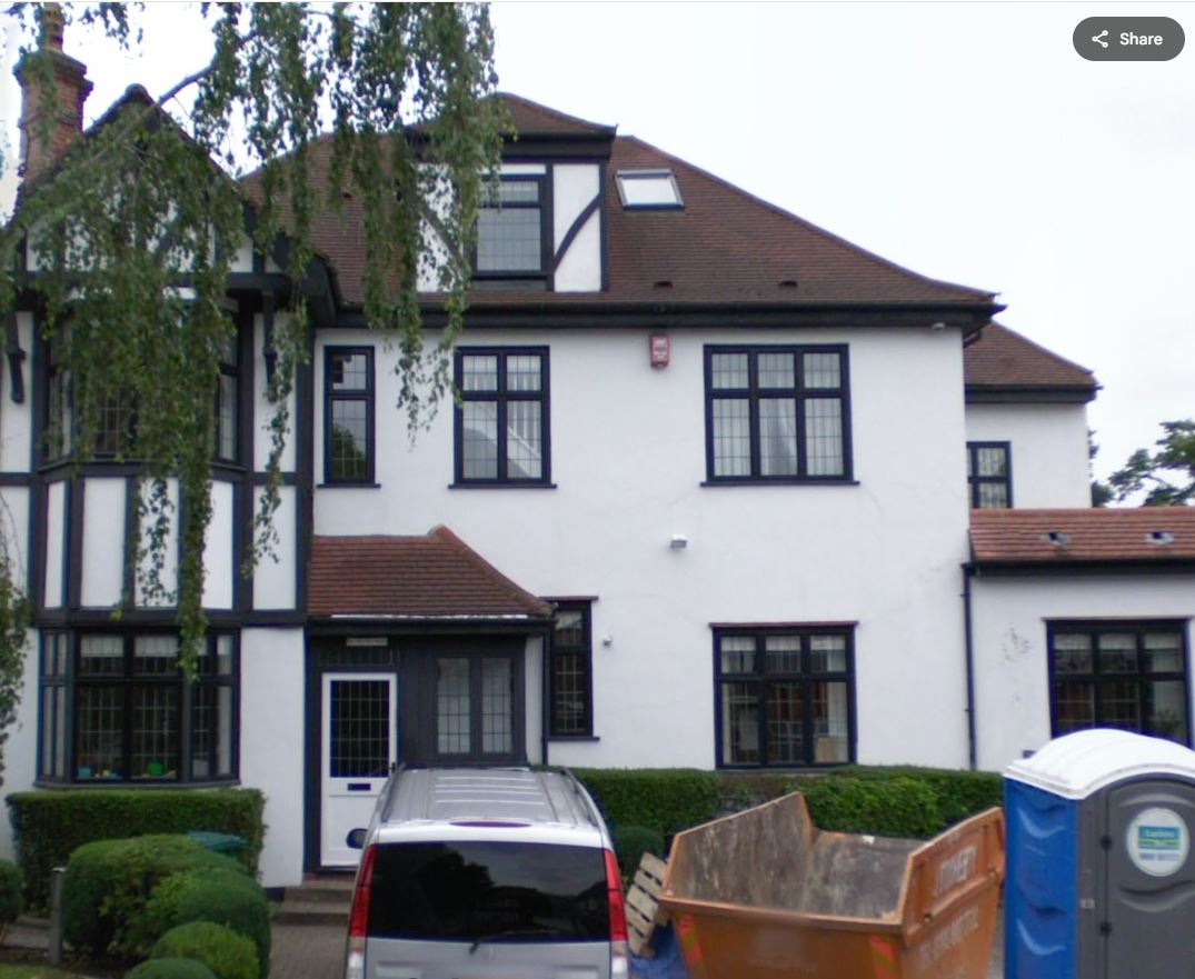 Planning approved for the Demolition of an existing dwelling and erection of a new two storey dwelling in Barnet