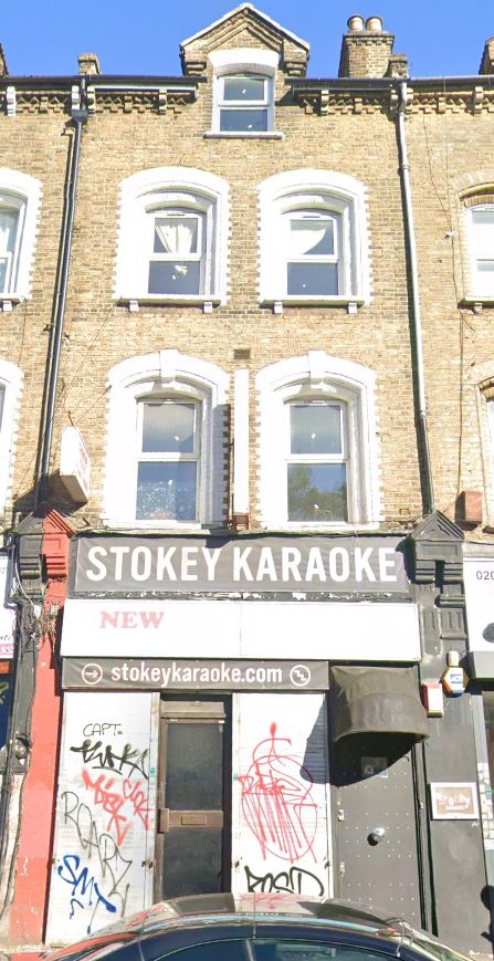 Planning granted to install a new entrance door for upper floors to a property in Hackney